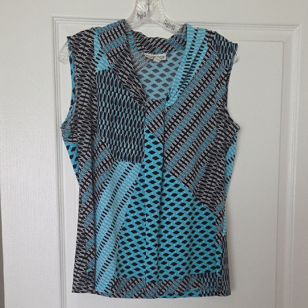 Dana Buchman Blue and Black Sleeveless Graphic Blouse